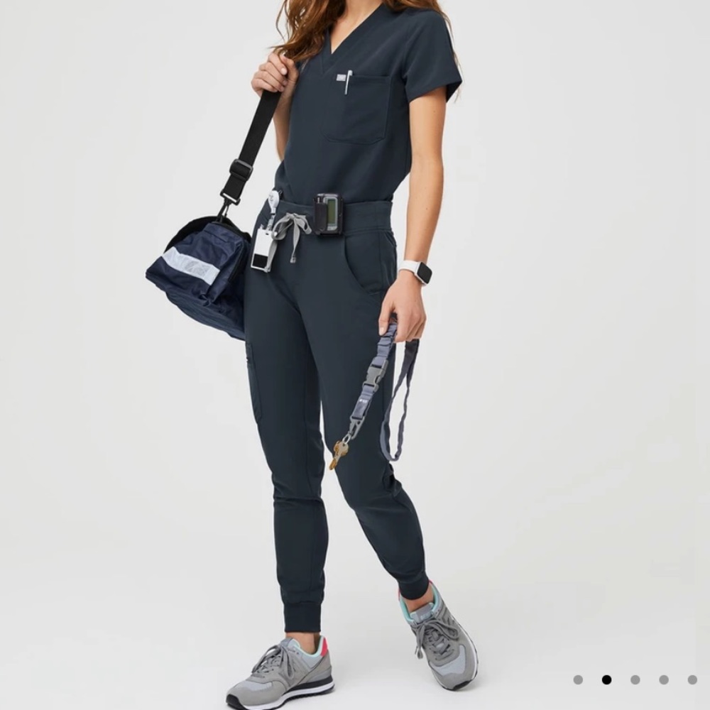 NWOT figs Zamora joggers